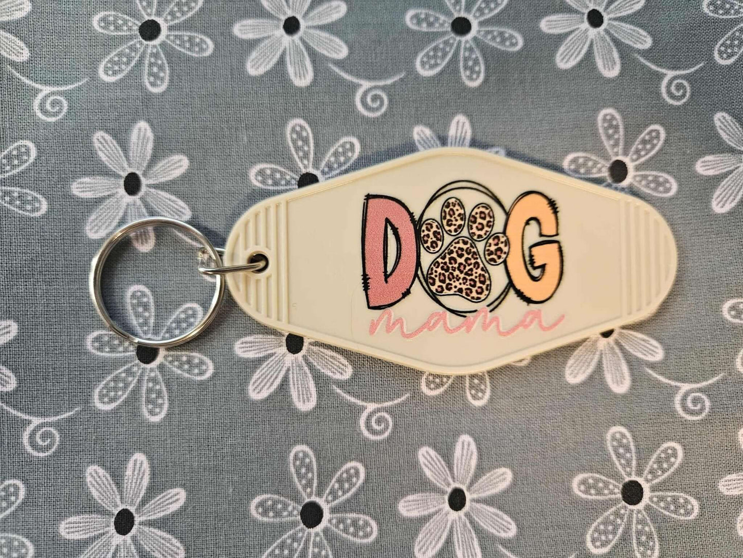 Retro Motel Keychain: Tan Acrylic Dog Mama - Joyfully Unique Things