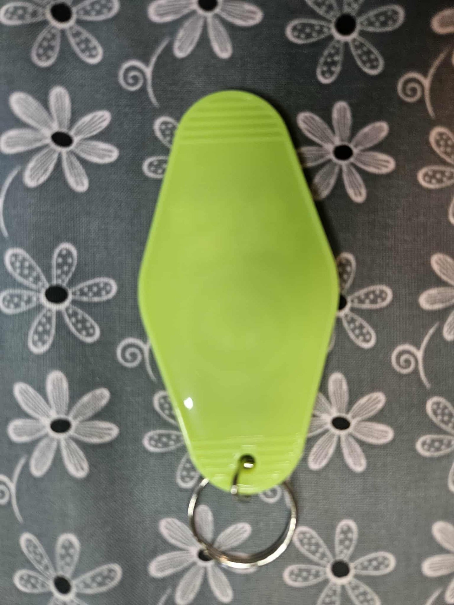 Retro Motel Keychain: Shine Bright Smiley Face