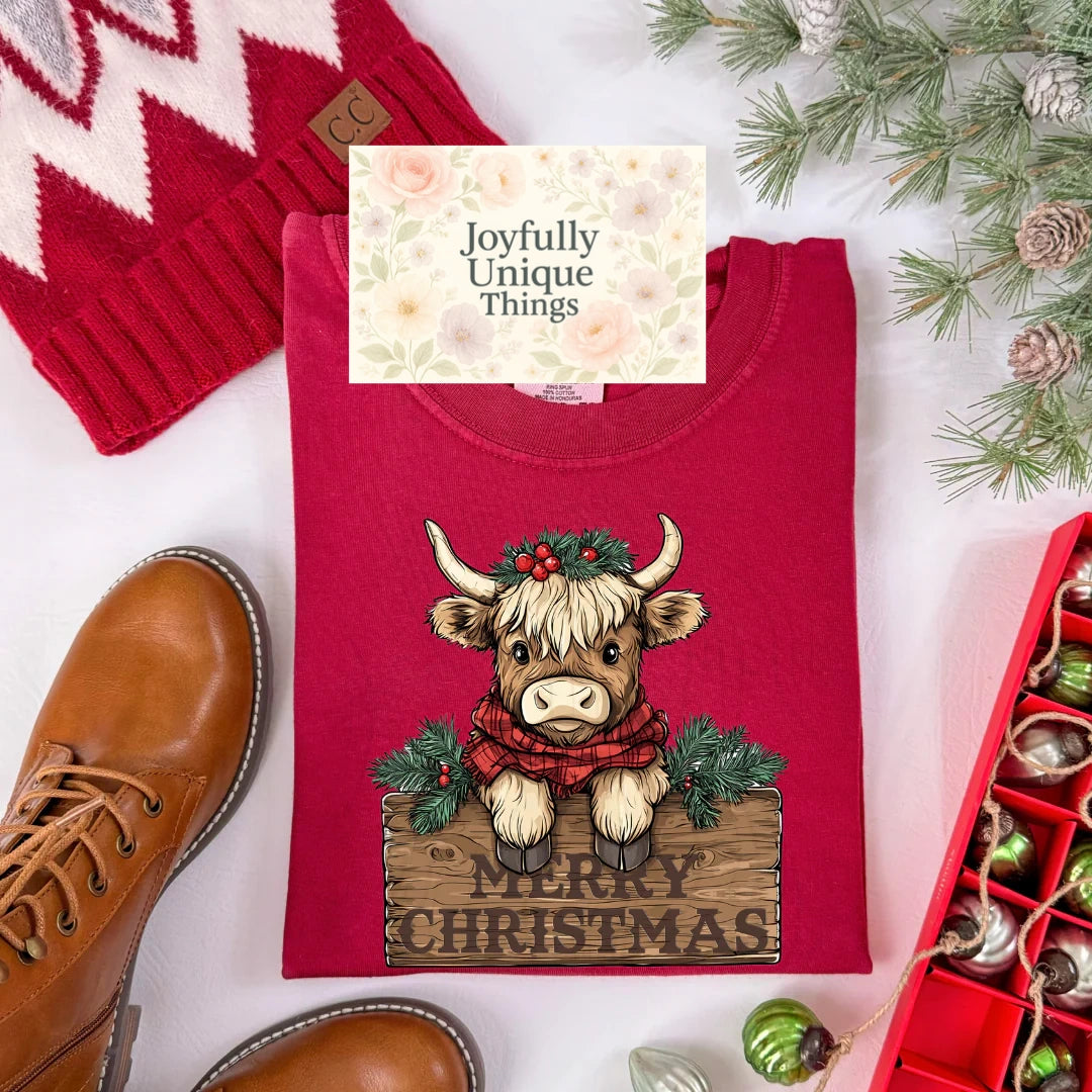 Short Sleeve T-Shirt Christmas Red Scarf Highland Cow Merry Christmas