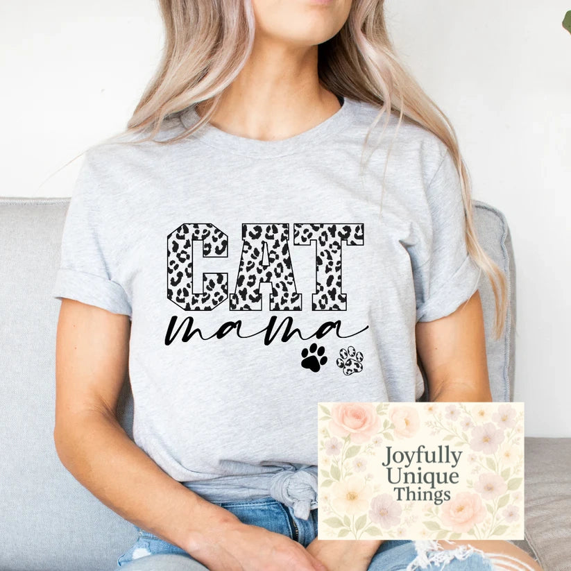 Short Sleeve T-Shirt: Leopard Print Cat Mama