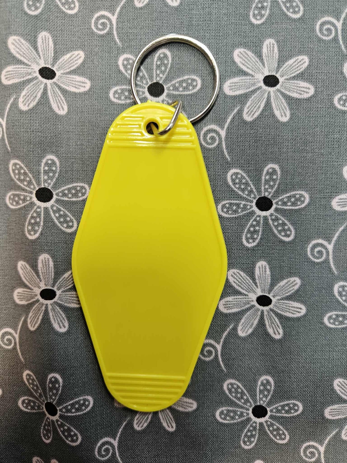 Retro Motel Keychain: I'm Not A Hot Mess I'm A Spicy Disaster - Joyfully Unique