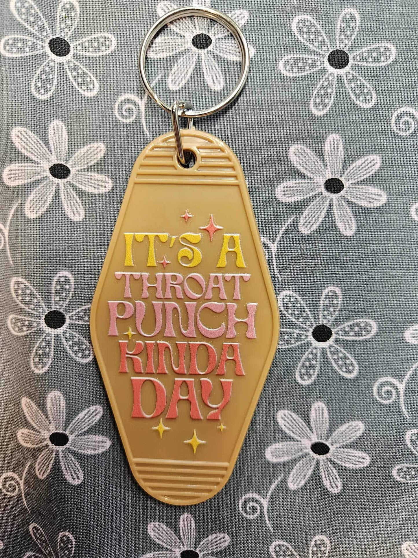 Retro Motel Keychain: Its A Throat Punch Kind Of Day - Joyfully Unique