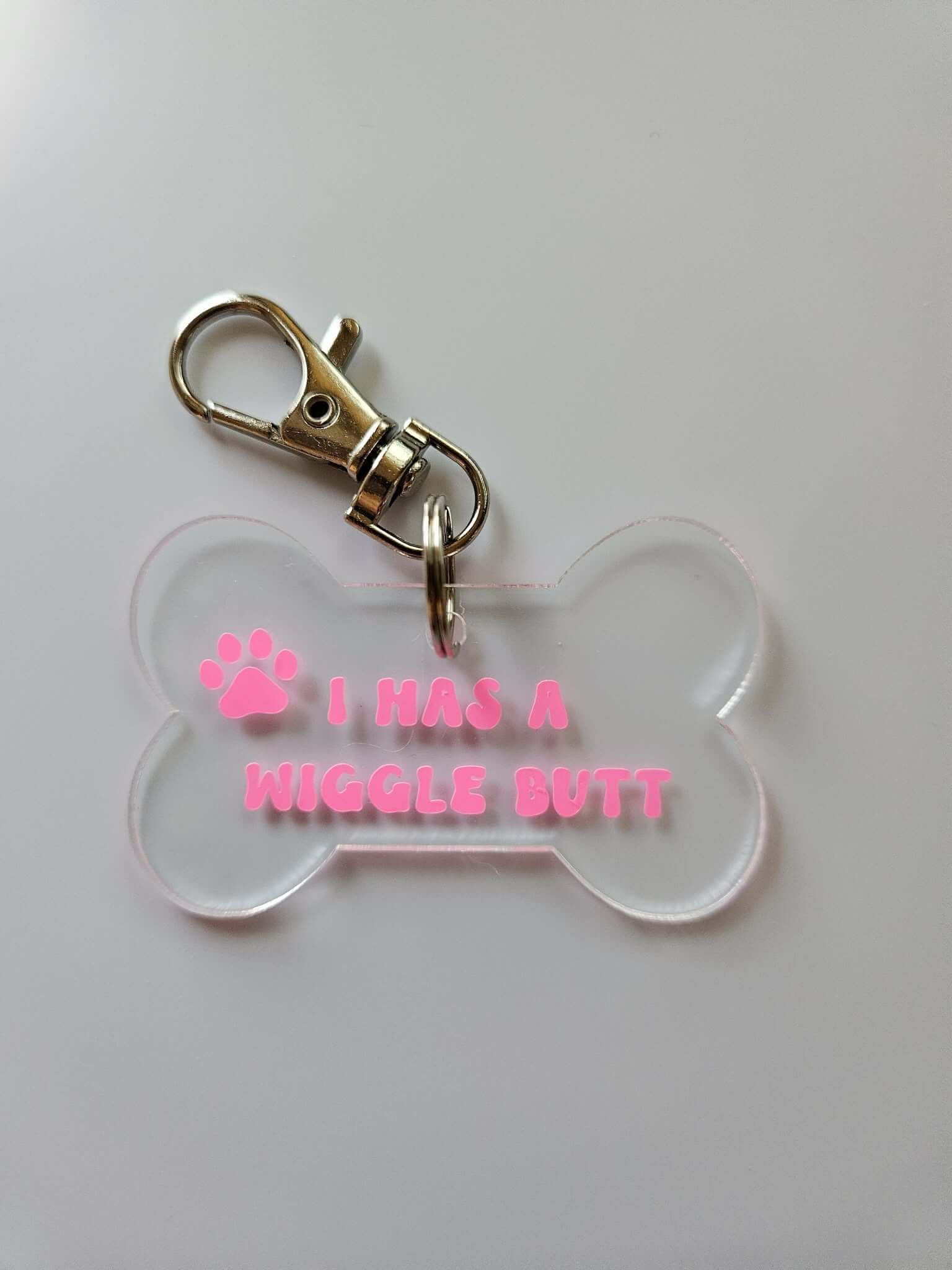 I Has A Wiggle Butt Pink Vinyl Pet Tag - Joyfully Unique Things
