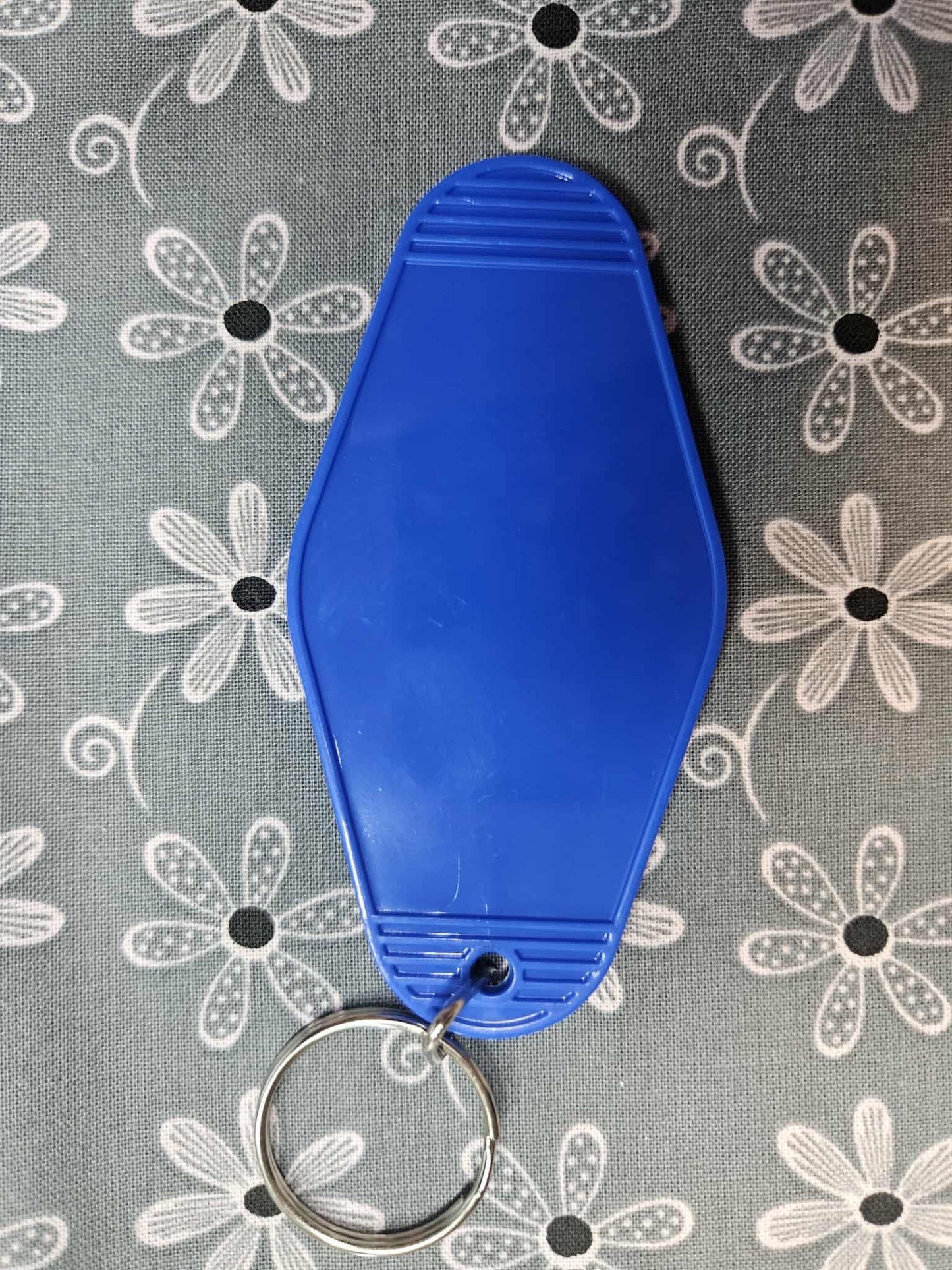 Retro Motel Keychain: I'm Not Lost I'm Locationally Challenged