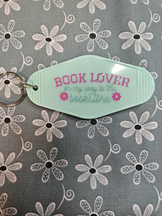 Retro Motel Keychain: Book Lover On My Way To The Bookstore - Joyfully Unique
