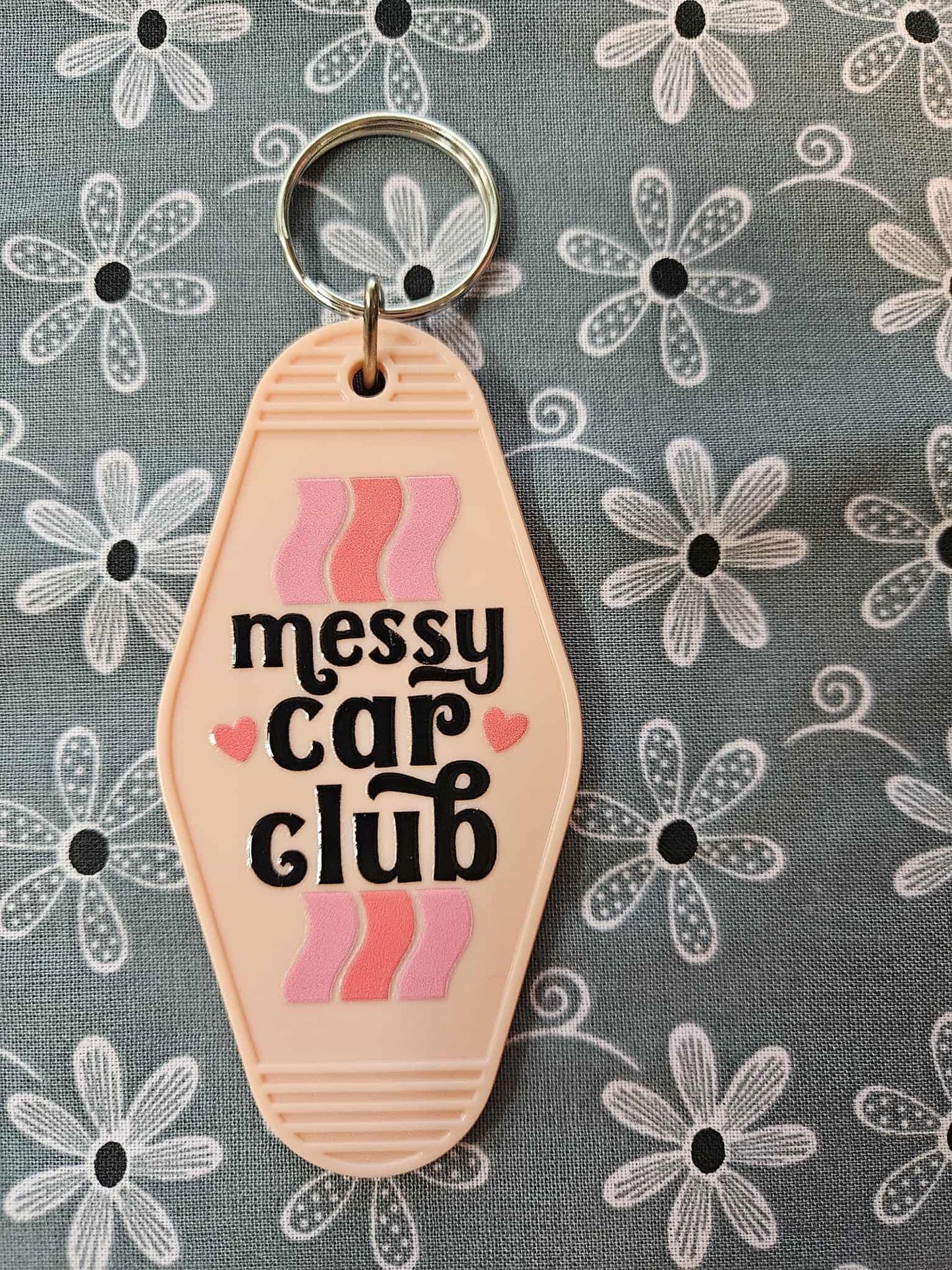 Retro Motel Keychain: Messy Car Club