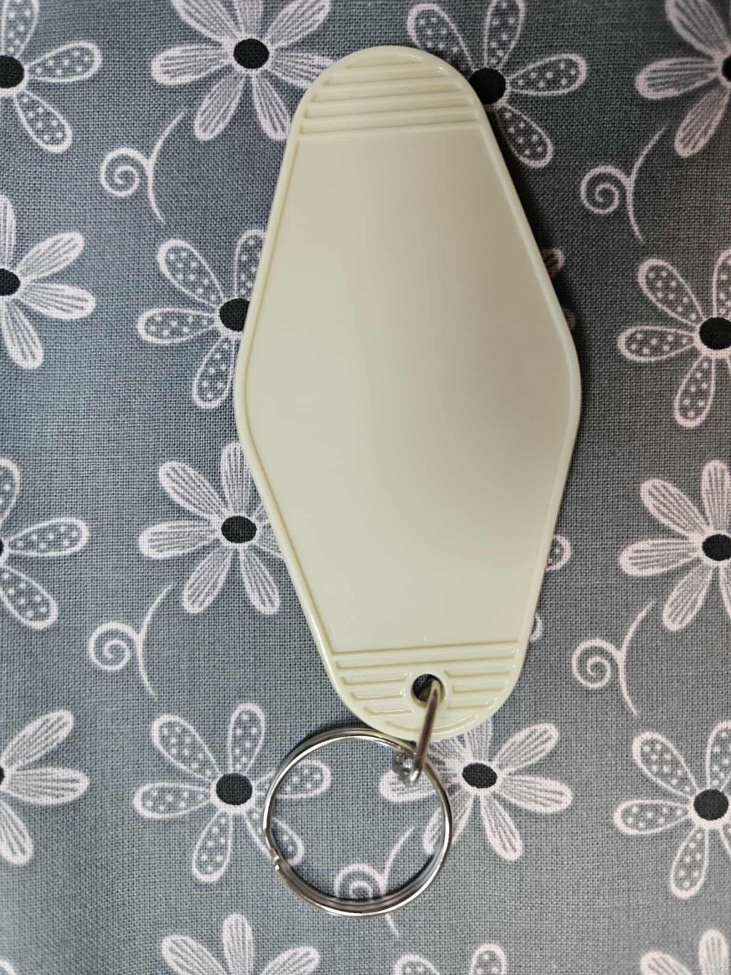 Retro Motel Keychain: Bloom - Floral Flower - Joyfully Unique